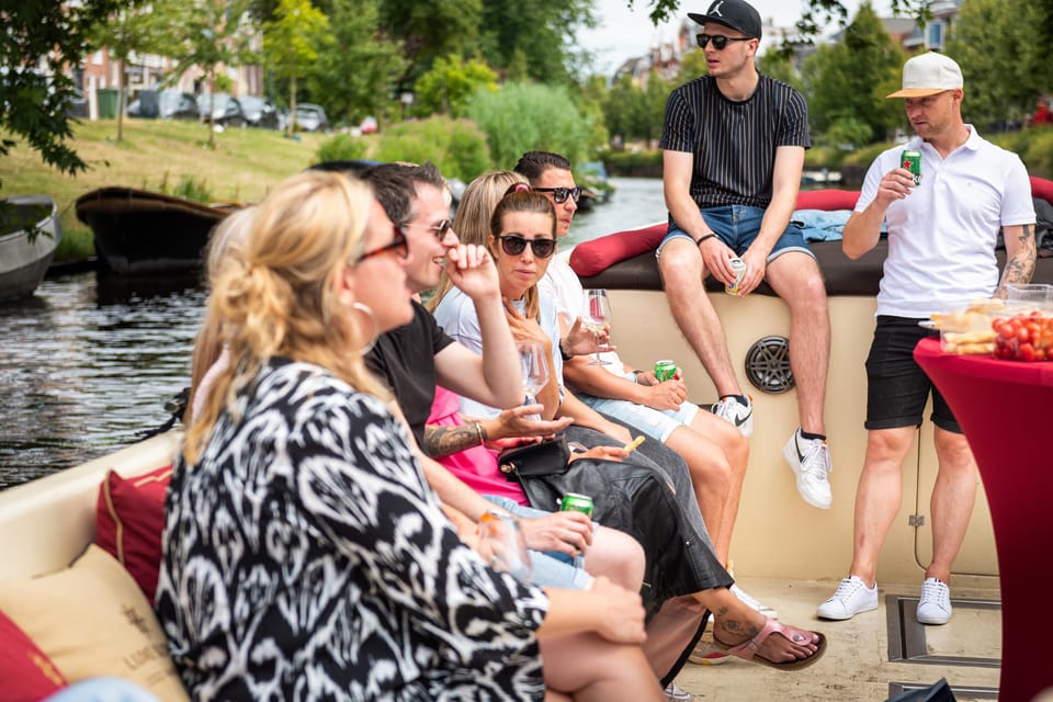 Haarlem: De Adriaan Windmill Tour + Open Canal Cruise - Timing: how you fit both the climb and the cruise into 100 minutes