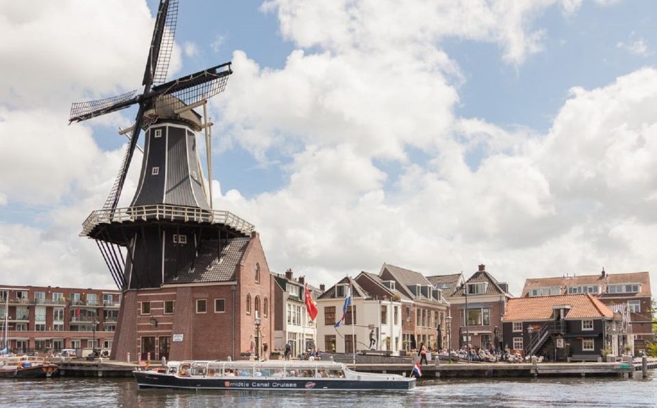 Haarlem: Dutch Windmill & Spaarne River Sightseeing Cruise - Boat comfort in real weather: heated, covered options help a lot