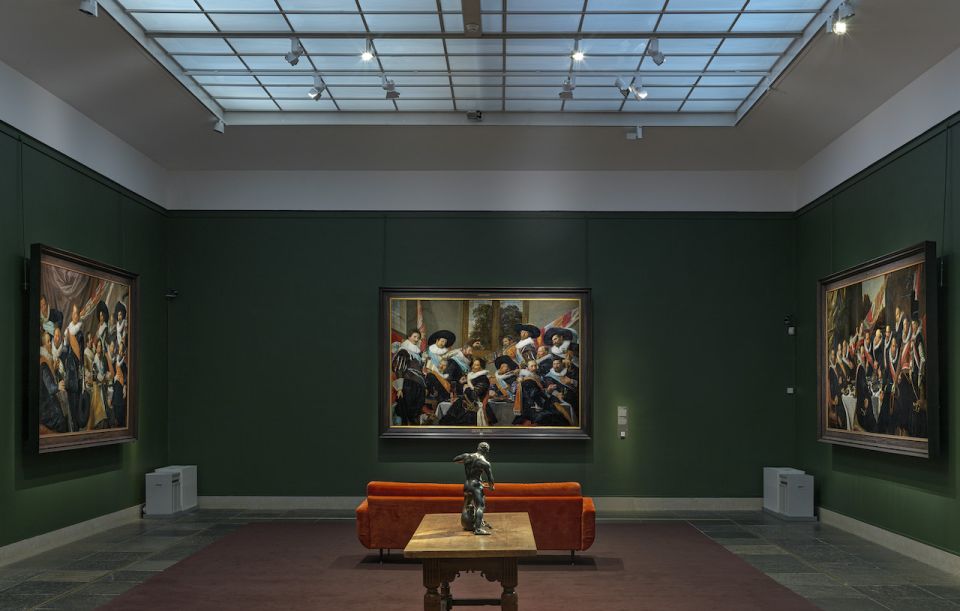 Haarlem: Frans Hals Museum Entrance Ticket with Audio Guide - When modern art shows up: Mondriaan beside old masters