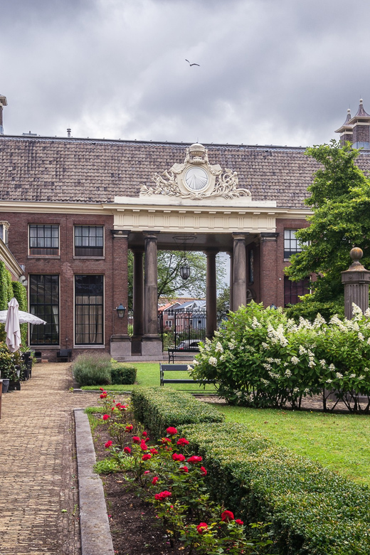 Haarlem Highlights Bike Tour - Canals and churches: where the story becomes easy to spot