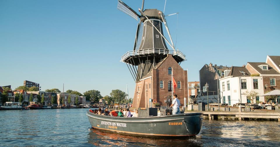 Haarlem Private Canal Tour with Bites and Unlimited Drinks - Haarlem’s Water Views: St. Bavo’s Cathedral and Gabled Houses