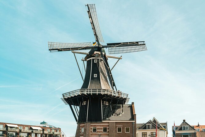 Haarlem Private Day Trip from Amsterdam with Local - From Amsterdam Centraal to Haarlem: fast train, calmer walking