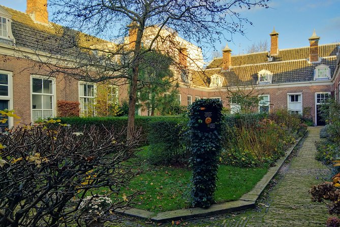 Haarlem Walking Tour. Unknown and Surprising - Teylers Museum: The Oldest Museum in the Netherlands