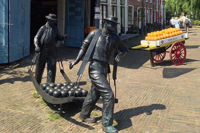 Half-Day Edam and Volendam Private Walking Tour from Amsterdam - Old Hofjes: The Quiet Yards Where Charity Meets Housing