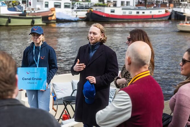 Highlights and Local Insights Canal Cruise Tour in Amsterdam - Where you start: Rembrandt Square to the Amstel’s first stretch