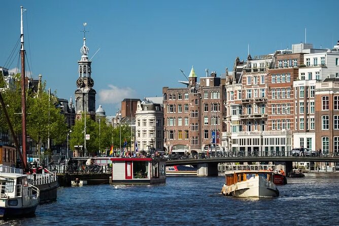Highlights and Local Insights Canal Cruise Tour in Amsterdam - Herengracht and the Seven Bridges: your best photo odds