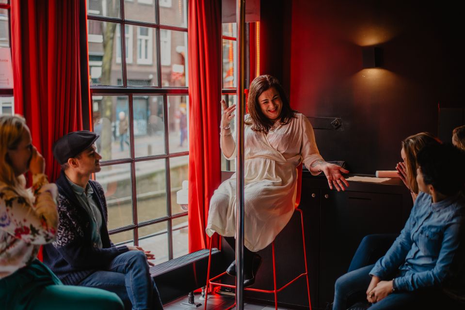 Humans of Amsterdam - Small group cultural walking tour - A mind-bending local shop and the 200-year-old brown cafe apple pie break