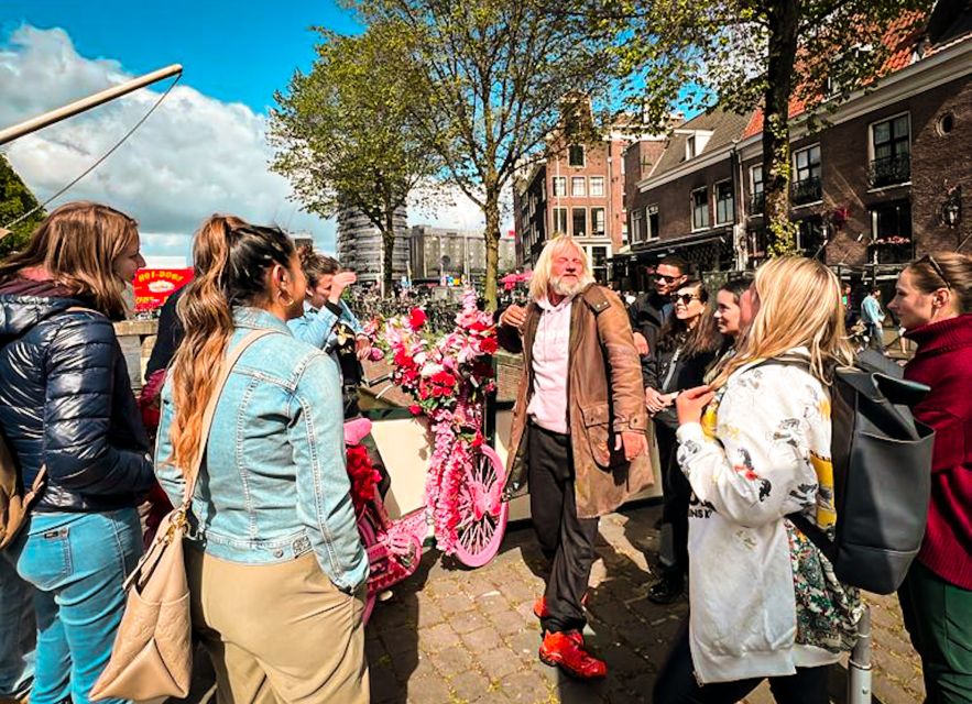 Humans of Amsterdam - Small group cultural walking tour - Meeting two locals: how to choose questions and not just collect facts