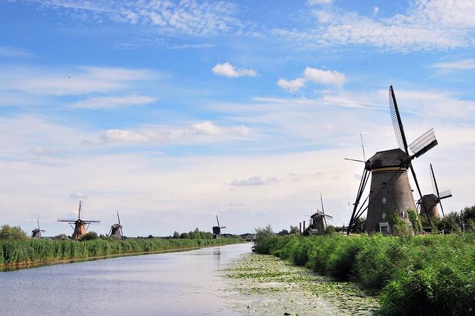 Kinderdijk, The Hague, Mauritshuis Private Tour from Amsterdam - Getting on the minivan in central Amsterdam (and how to avoid a headache)
