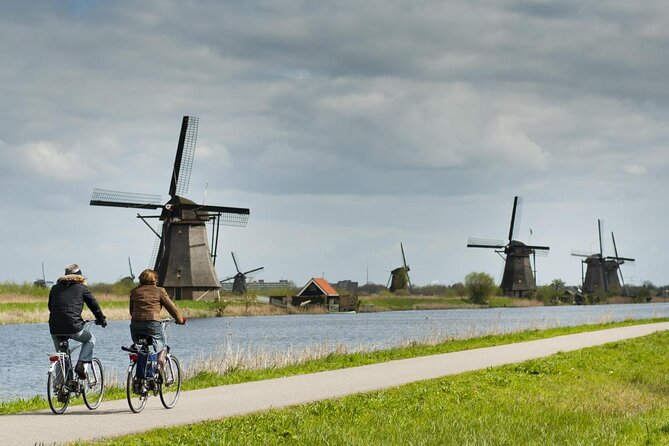 Kinderdijk Windmills and Delft Small-Group Tour from Amsterdam - Key things to know before you go