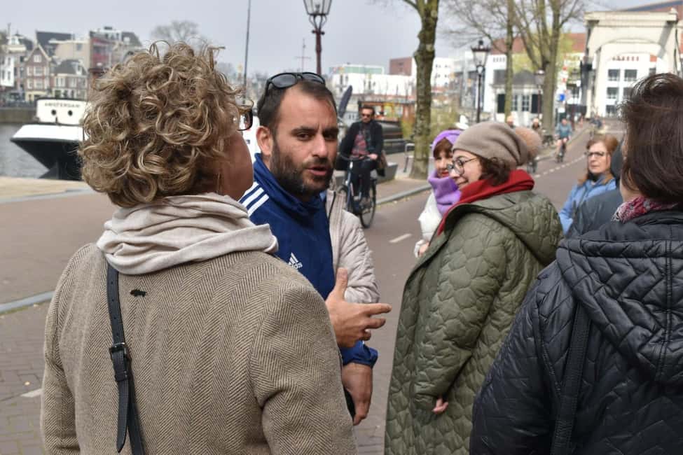 Liberal Amsterdam: Small-Group Walking Tour & Anne Frank VR - Anne Frank House in VR: Optional, Shared Headset, Real Conversation