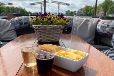 Luxury Amsterdam Canal Cruise – Unlimited Cocktails Included (1H) - Unlimited Cocktails and the VIP Mood Shift