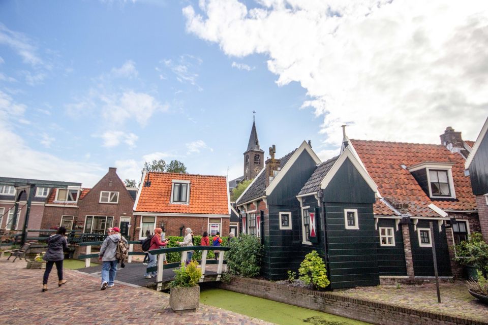Marken, Volendam and Edam: Private Full-Day Tour - Key Things You’ll Notice on This Tour