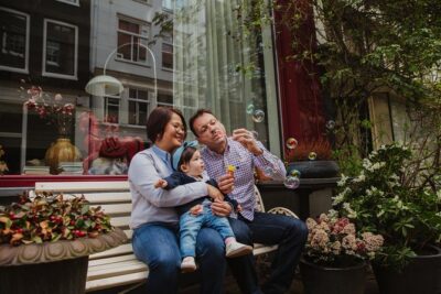 Memories for life - Photo shoots in Amsterdam with a professional photographer - Your personalized route: Jordaan romance, quieter east side, or center energy