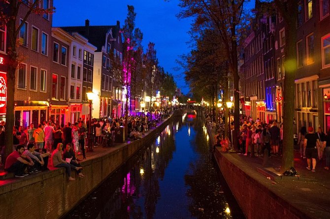 MUST DO: Amsterdam's Red Light District tour with a local - Who should book this tour—and who should skip it