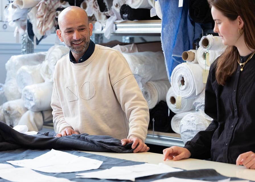 New Optimist: Atelier Visit & Shopping tour - The 10% discount: a real incentive after you understand the product