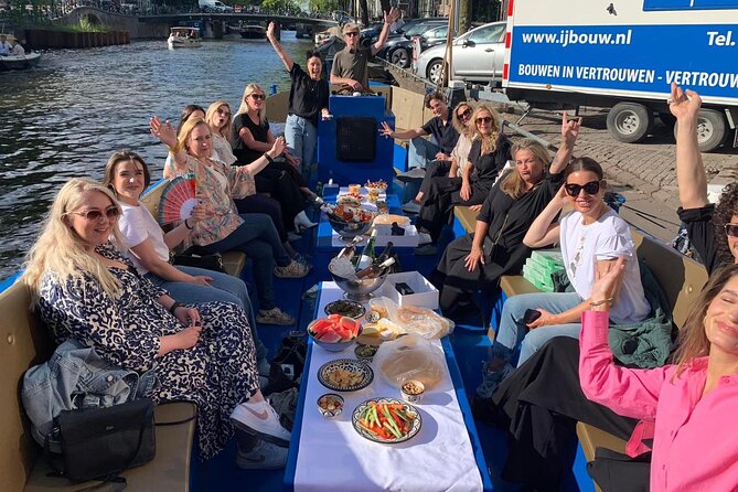 Open Dutch Boat! Silent electric drive. Nice cosy boat ride... - How the cruise route works: small canals and low bridges