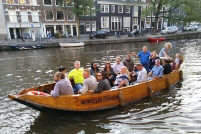 Open Dutch Boat! Silent electric drive. Nice cosy boat ride... - The 1928 electric boat: quiet power with a real-old-boat feel