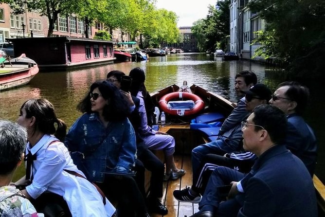 Open Dutch Boat! Silent electric drive. Nice cosy boat ride... - Weather sense: when open-air feels great (and when it doesn’t)