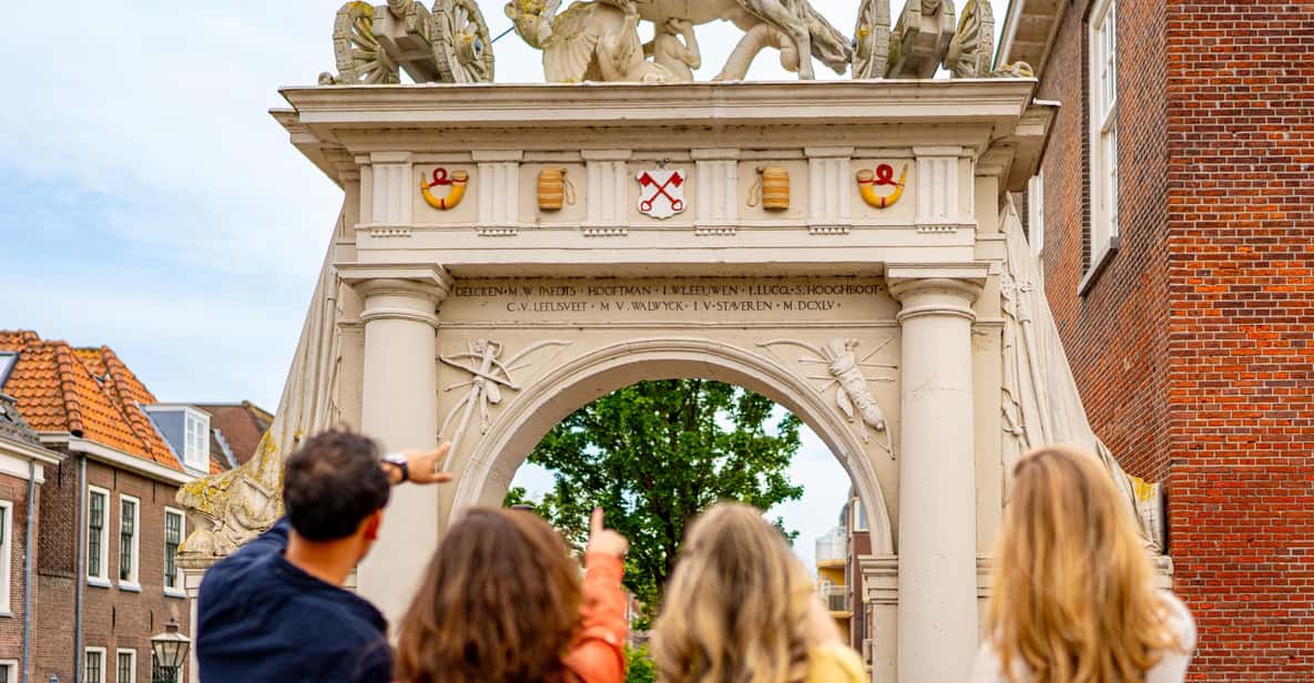 Outside Escape Amsterdam with your friend(s) and have fun! - A smartphone city escape built around Rembrandt’s story