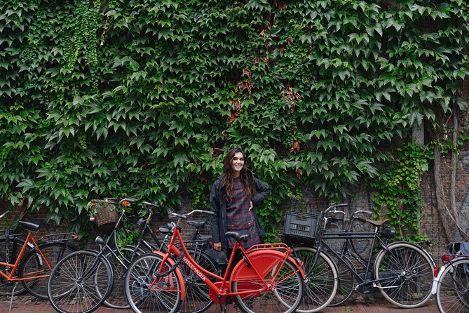 Personal Travel and Vacation Photographer Tour in Amsterdam - Price and Timing: What $220.21 Gets You (and Why It Can Be Worth It)