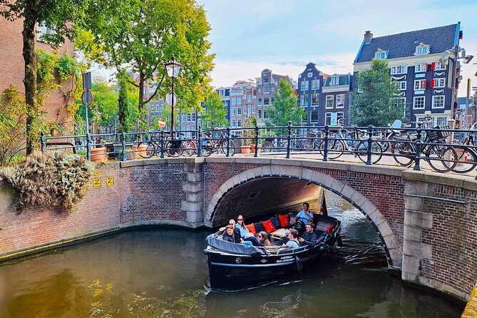 Private 90 Minute Amsterdam Canal Belt Exploration Cruise - Key highlights I’d plan around