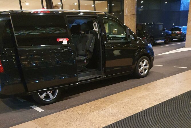 Private Airport Transfer to or from Schiphol Airport - How the Private Schiphol Transfer Actually Works