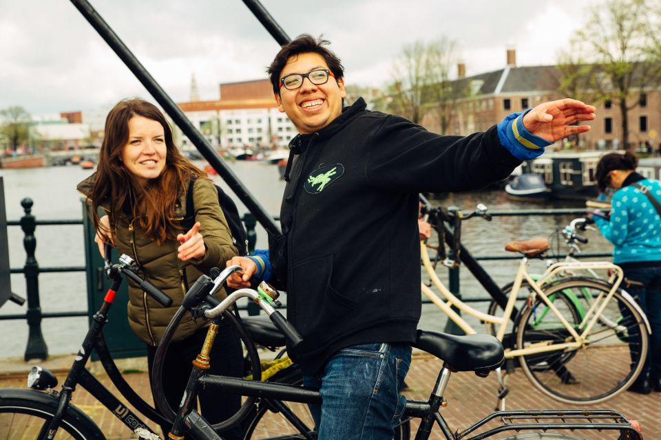 Private Amsterdam Bike Tour with a Local - Private cycling through Amsterdam’s bike-lane rhythm