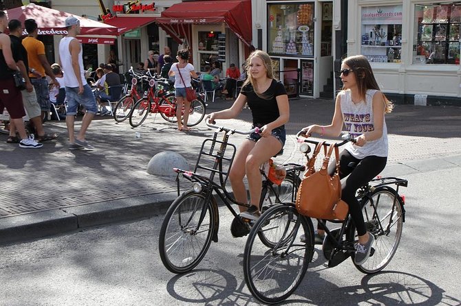 Private Amsterdam City Highlights Bike Tour (PRIVATE GUIDE) - Who this tour suits best (and who might feel cramped)