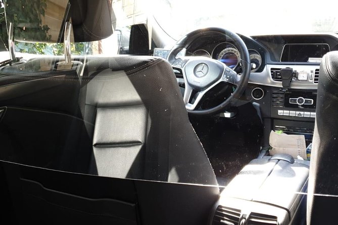 Private Amsterdam Departure Transfer to AMS Schiphol Airport - Where you’re picked up, and where you end up