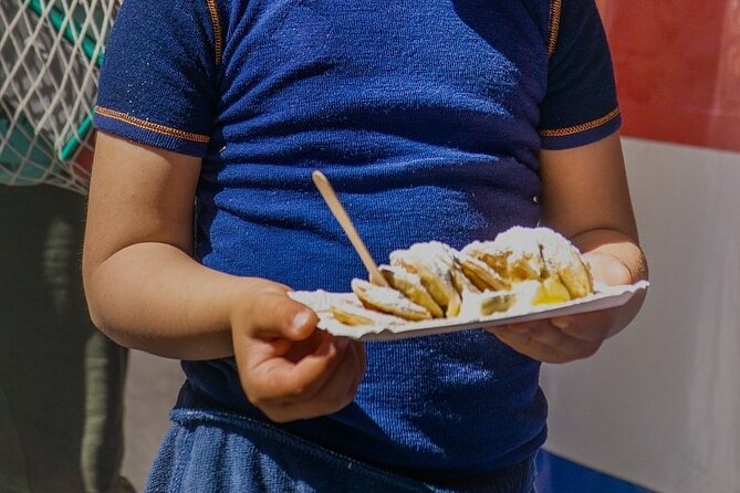 Private Amsterdam Food Tour & Dutch Pancake Class with a Local - The market route: Dutch favorites on 4–5 tastings stops