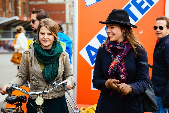 Private City Kickstart Tour: Amsterdam - A Private 90-Minute Kickstart Starting at Amsterdam Central