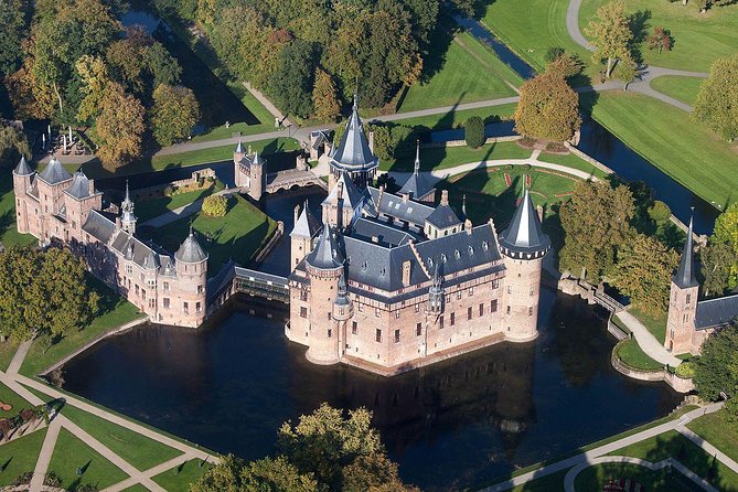 Private day trip to the Dutch castles from Amsterdam - Stop 2: Kasteel de Haar, where the restoration turns into a spectacle