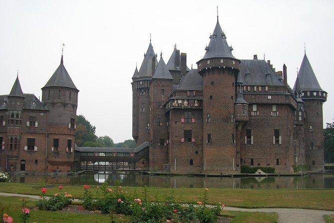 Private day trip to the Dutch castles from Amsterdam - Where the guide makes the day: Bram, Michael, and Yula in action