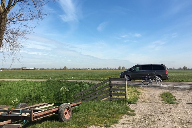 Private daytour from Amsterdam into the Countryside - Zaanse Schans windmills: what to expect, and where small fees may pop up