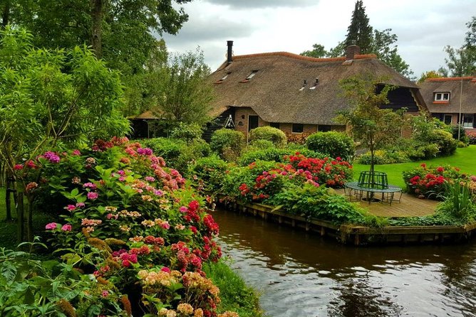 Private Daytrip Giethoorn and Windmills of Zaanse Schans from Amsterdam - A Short Amsterdam Sightseeing Moment Before You Head Out