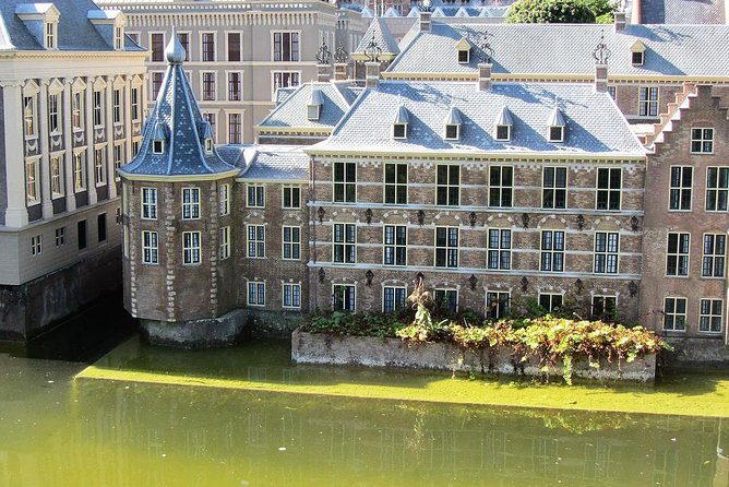 Private Delft and The Hague Tour incl. Madurodam from Amsterdam - The Hague free time: use it for a lunch reset