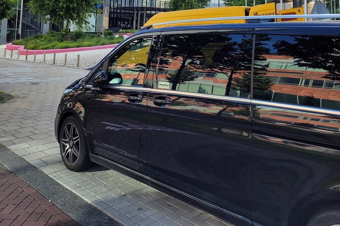 Private Departure Transfer: Schiphol Airport Amsterdam - Who this private transfer is best for