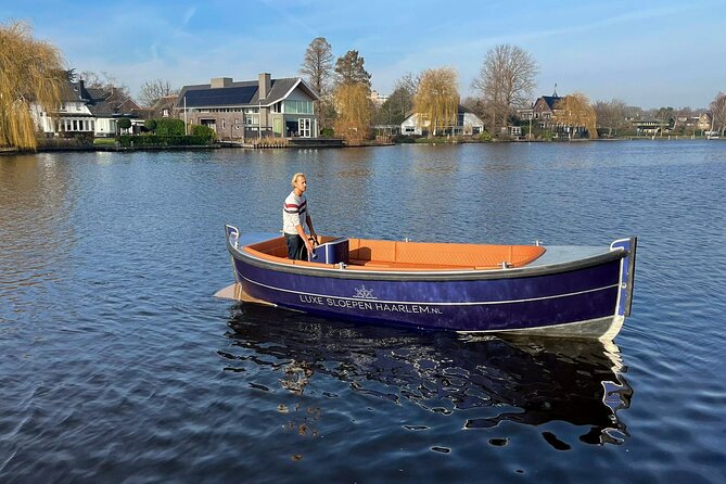 Private Electric Boat Rental in Haarlem (No License Required) - Meeting point in Heemstede, then back again