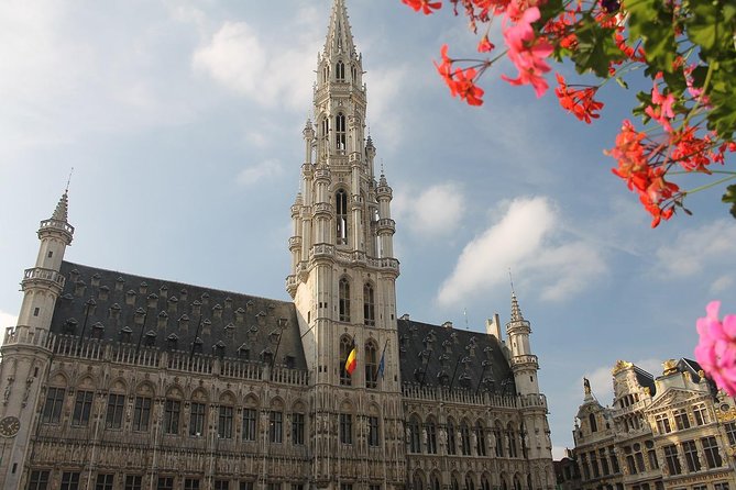 Private Full Day Sightseeing Tour to Brussels from Amsterdam - Grand Place: Your 3-Hour Setup for Lunch, Chocolate, and Waffles