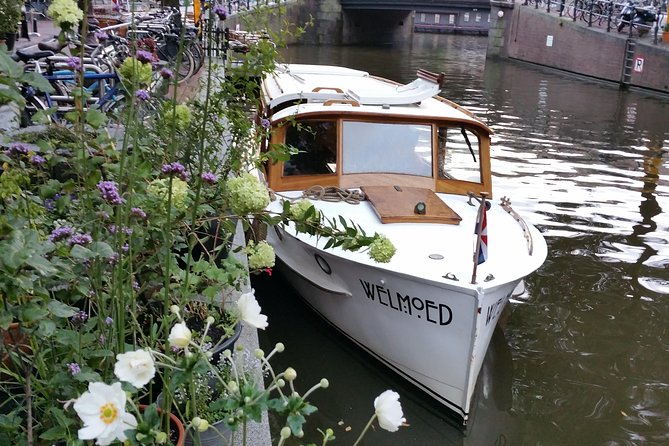 Private Guided Historic Amsterdam Canal Cruise in a Salon Boat - Why a Historic Salon Boat Beats Walking for First-Time Amsterdam