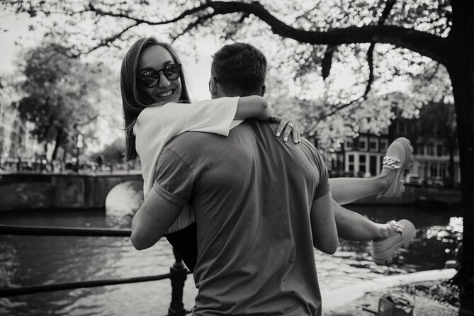 Private Love Story Photowalk Experience - Stop 3: The Jordaan for a More Neighborhood Feel