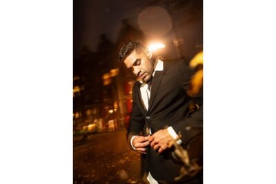 Private Photo Session in Amsterdam - Warmoesstraat and the red light district look-in (without turning it into awkward)