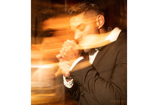 Private Photo Session in Amsterdam - The photographer factor: posing help that looks like you