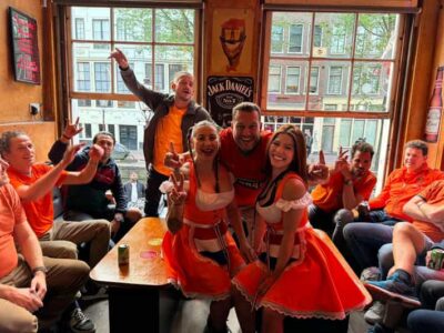 Private Red Light Tour City Center with Beer Maid Guide - The 3-hour walk: how the Red Light District tour is paced