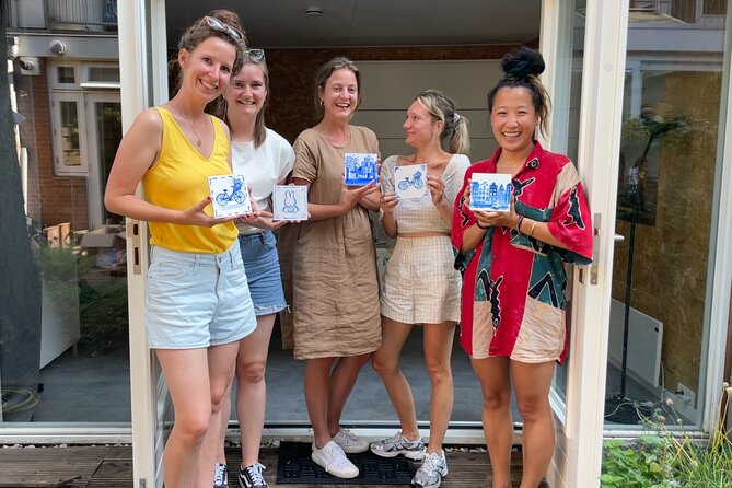 Private Souvenir Creation in Dutch Delft Blue from Netherlands - Booking Timing and What That Means for Your Day