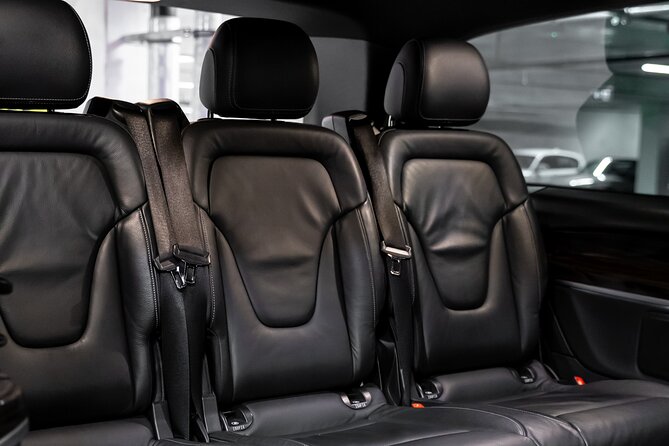 Private Taxi Airport Transfer to or from Schiphol Airport (AMS) - The Amsterdam-to-Airport side: leaving without the morning panic