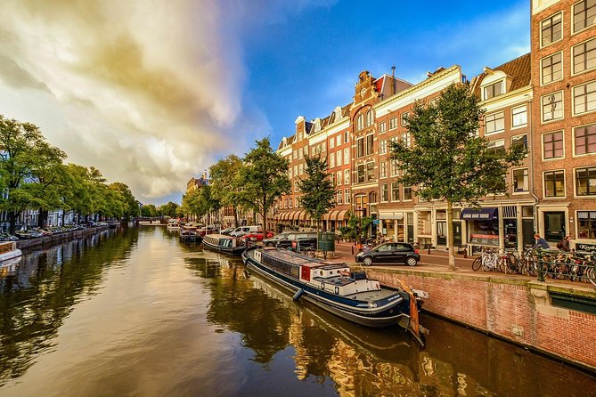 Private Tour: Amsterdam's City Highlights and Hidden Gems - De Wallen red light district: what to notice besides the obvious