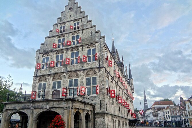 Private Tour to Kinderdijk and Delft / Leiden / Hague / Gouda - The Hague: political capital with a different pace