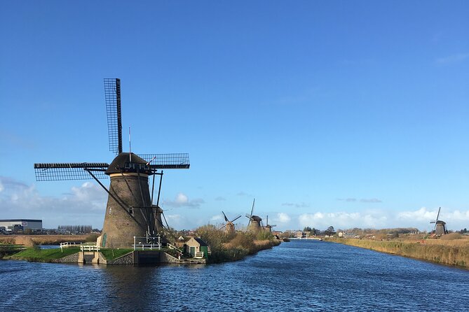 Private transfer between Rotterdam - Amsterdam (incl. Schiphol airport) - From Rotterdam to Schiphol: Timing Your Pickup Before the Flight